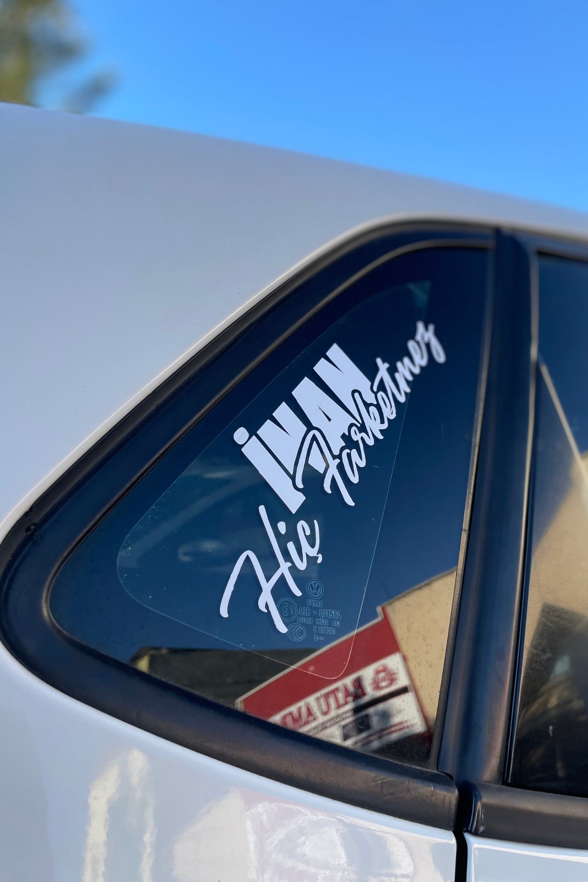 Motor-Araba için Beyaz Renk İnan Hiç Farketmez Sticker Etiket 20CMx7CM (1 Adet)