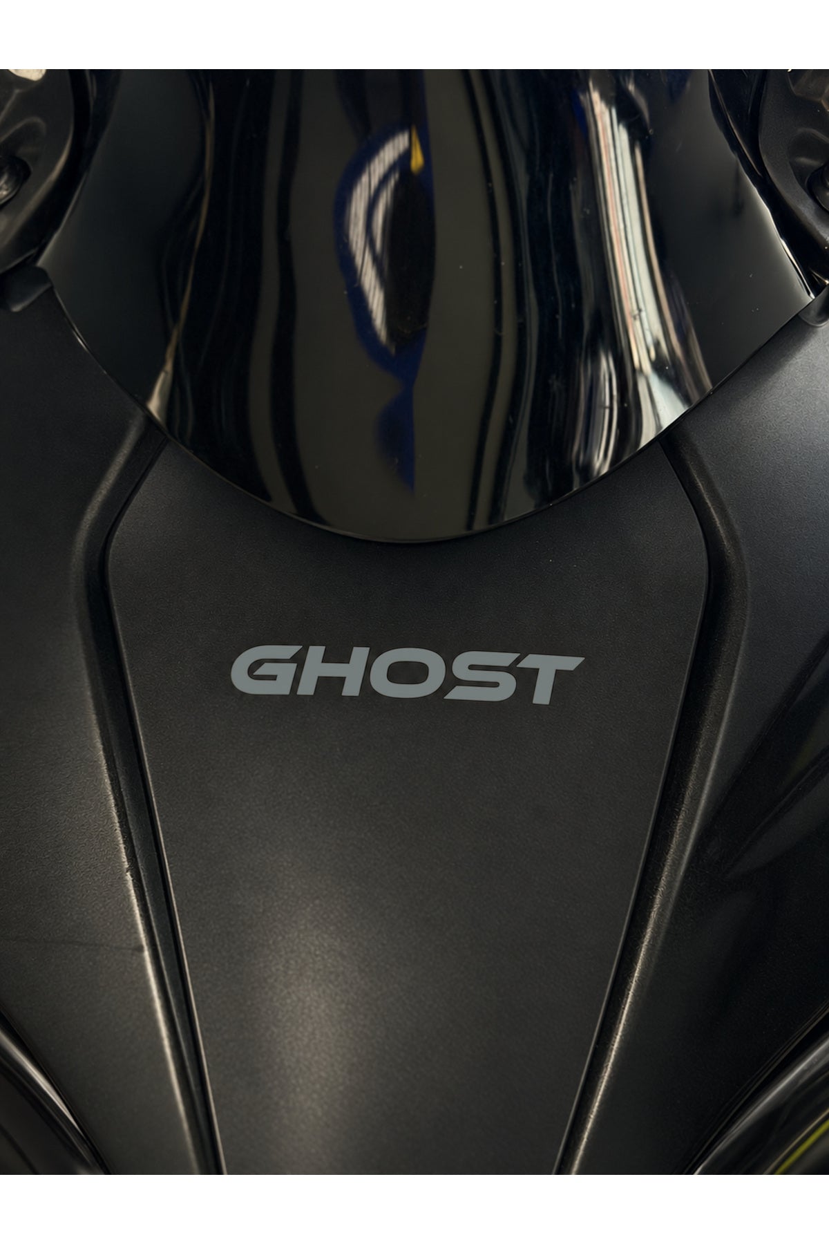 450SR Ön Grenaj için GHOST (Hayalet) Yazı Sticker Etiket (7CM)