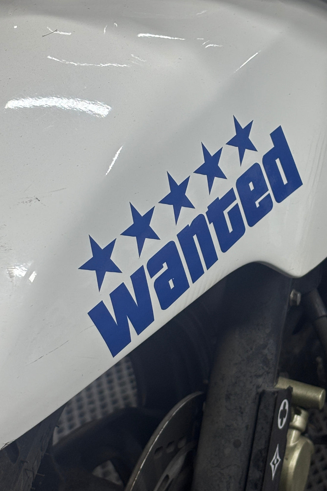 Motor-Araba-Kask için Lacivert Mavi Wanted Sticker Etiket (1 ADET)