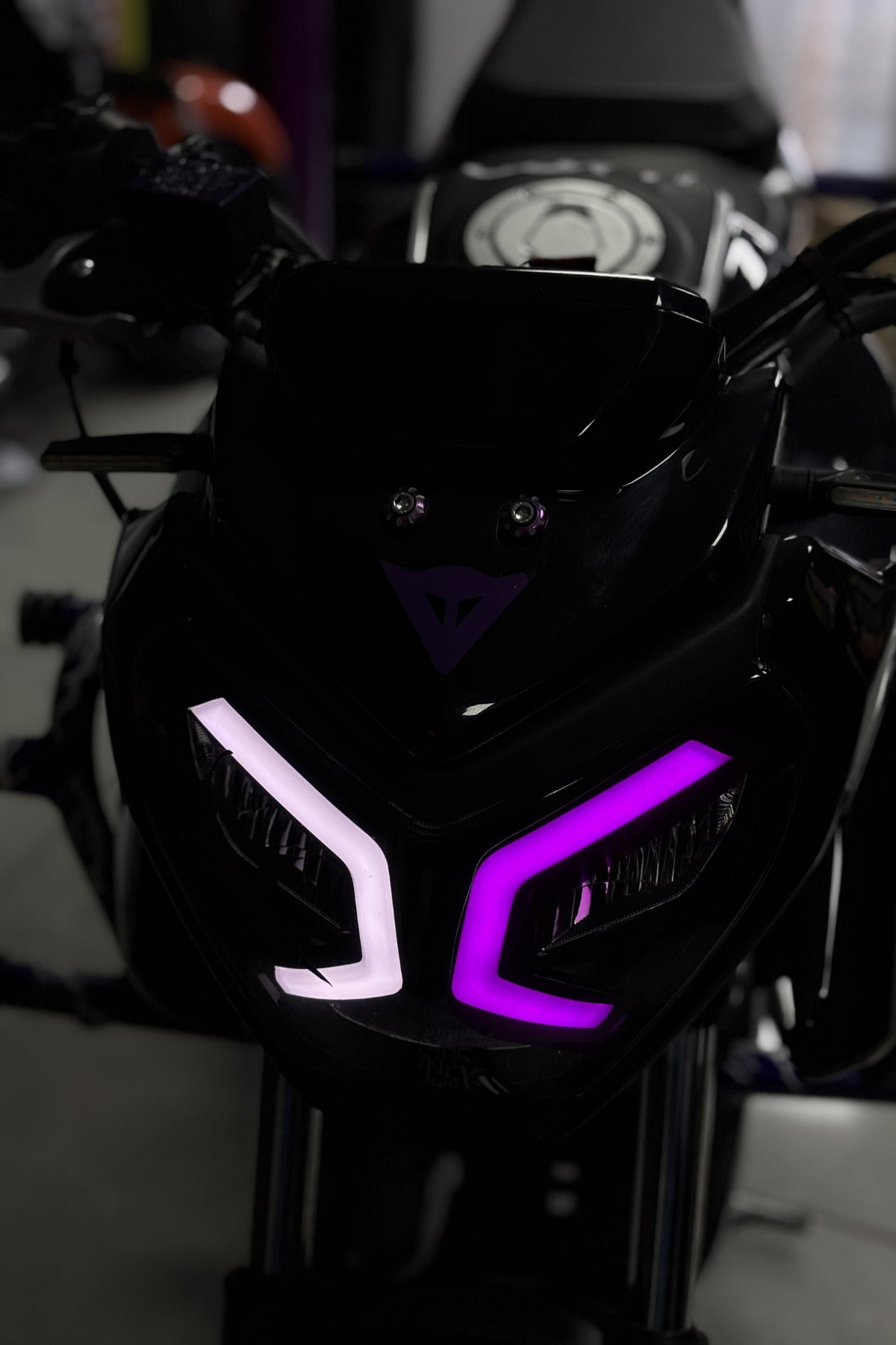 TVS Raider Gündüz Farı için Renkli Far Filmi Sticker