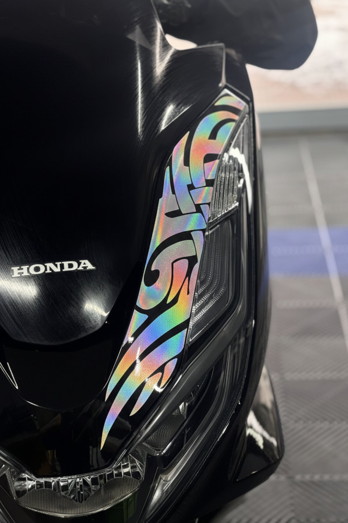 Honda PCX için Uyumlu Far Üstü Tribal Desen Sticker Etiket (Tam Uyumlu Kesme Biçmesiz)