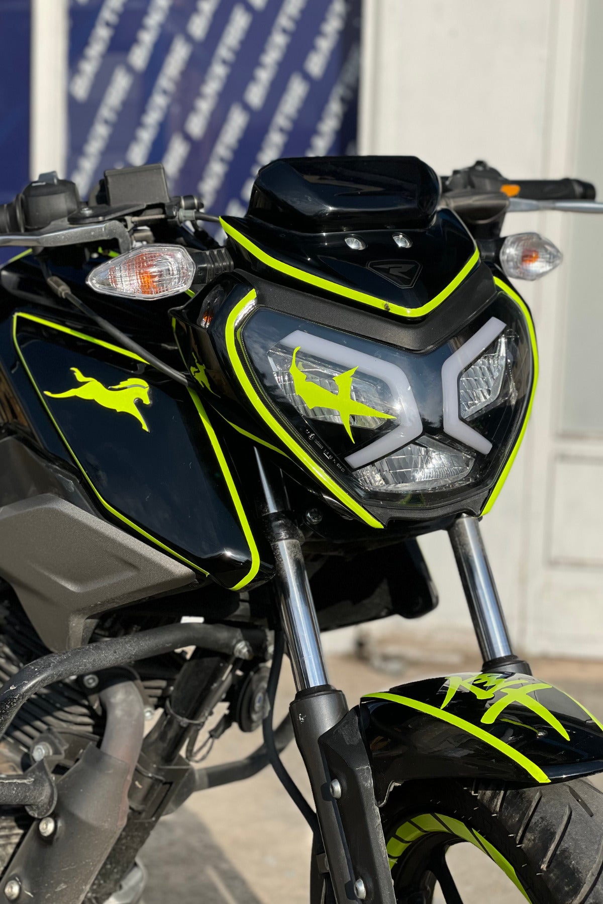 TVS Raider 125 için Neon Sarı Komple Sticker Etiket Seti (17 Parça )