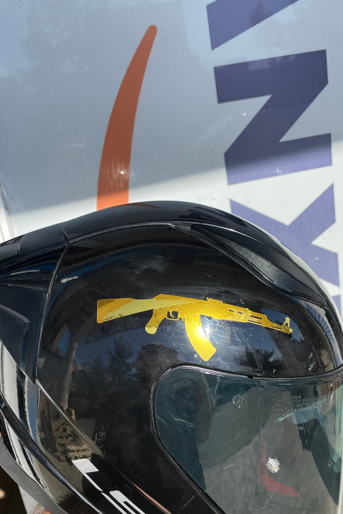 Araba-Kask-Motor için Gold Renk AK-47 Kalaşnikof Keleş Sticker Etiket (1 Adet)