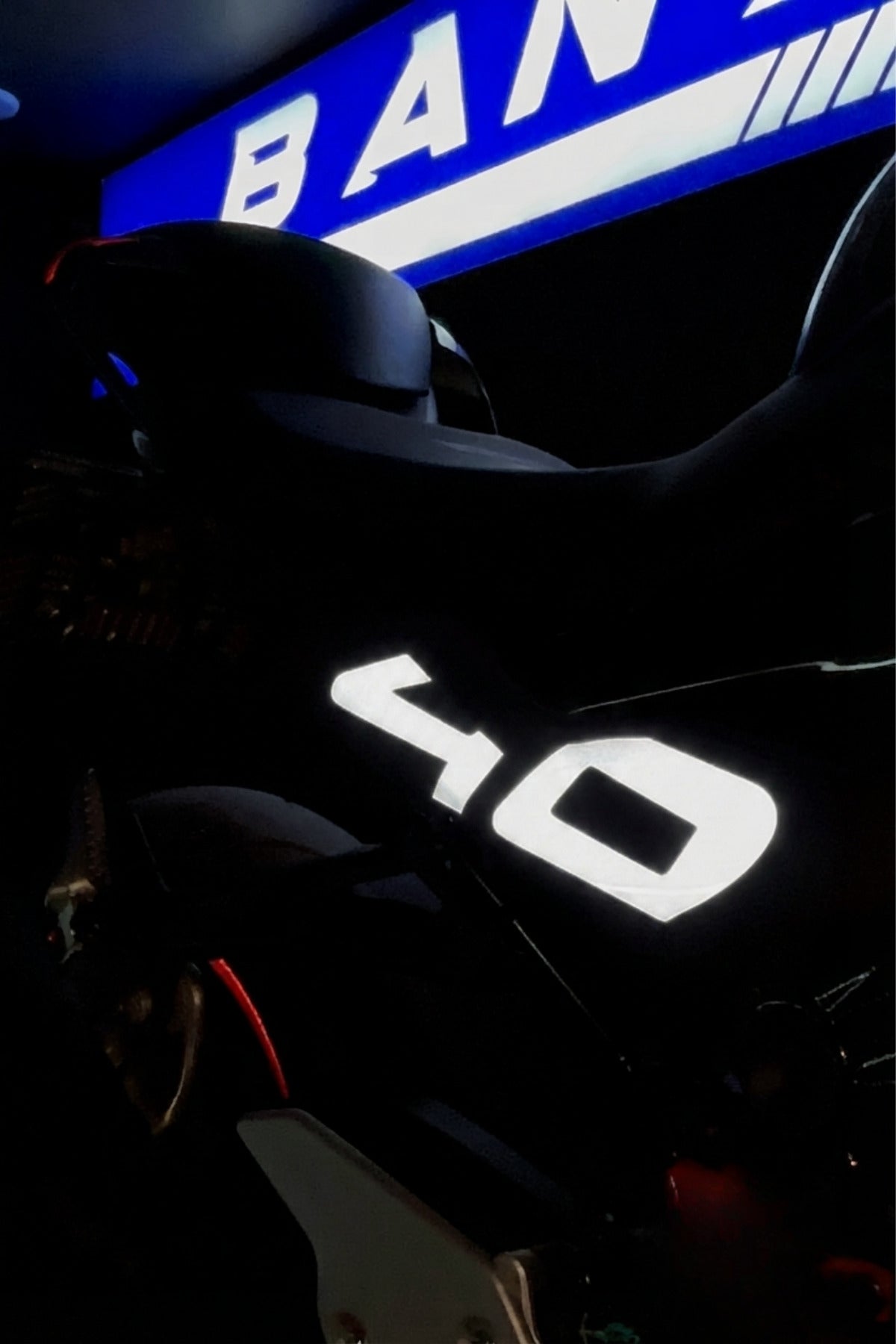 CFMOTO 450SR için Reflektörlü 40 Yazıları Sticker Etiket (Sağ ve Sol)