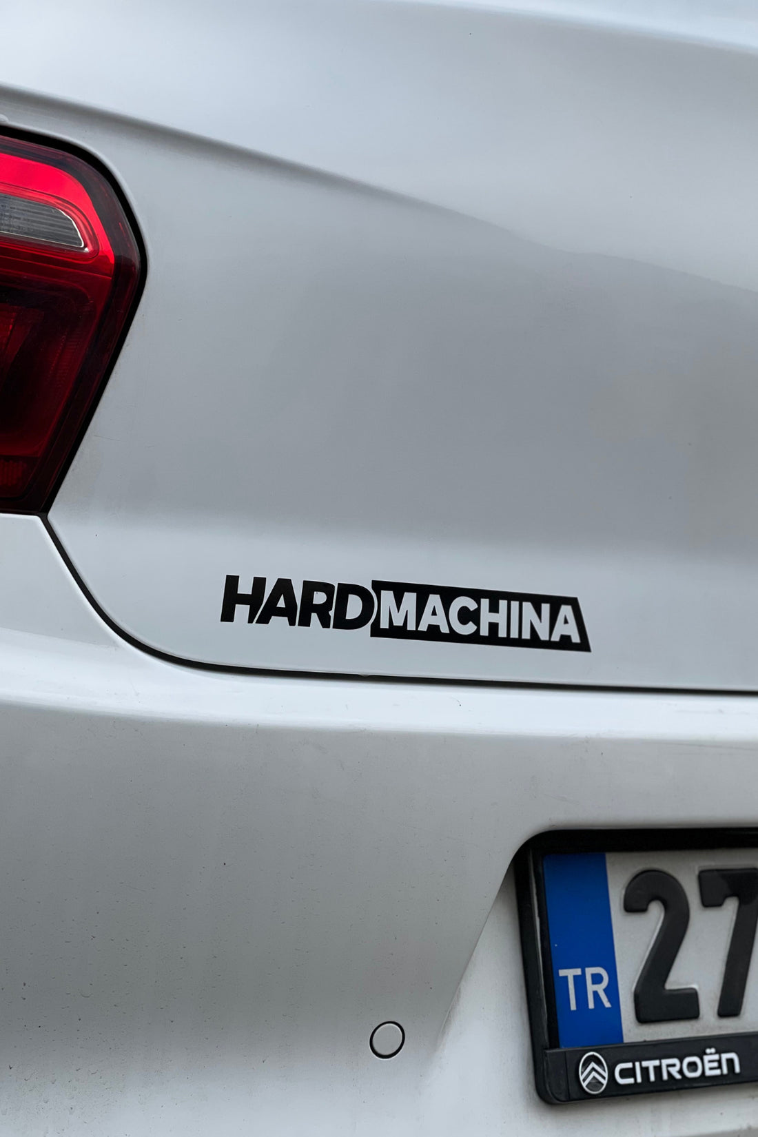 Motor ve Araba için Siyah Renk Hard Machina Sticker Etiket (1 Adet)