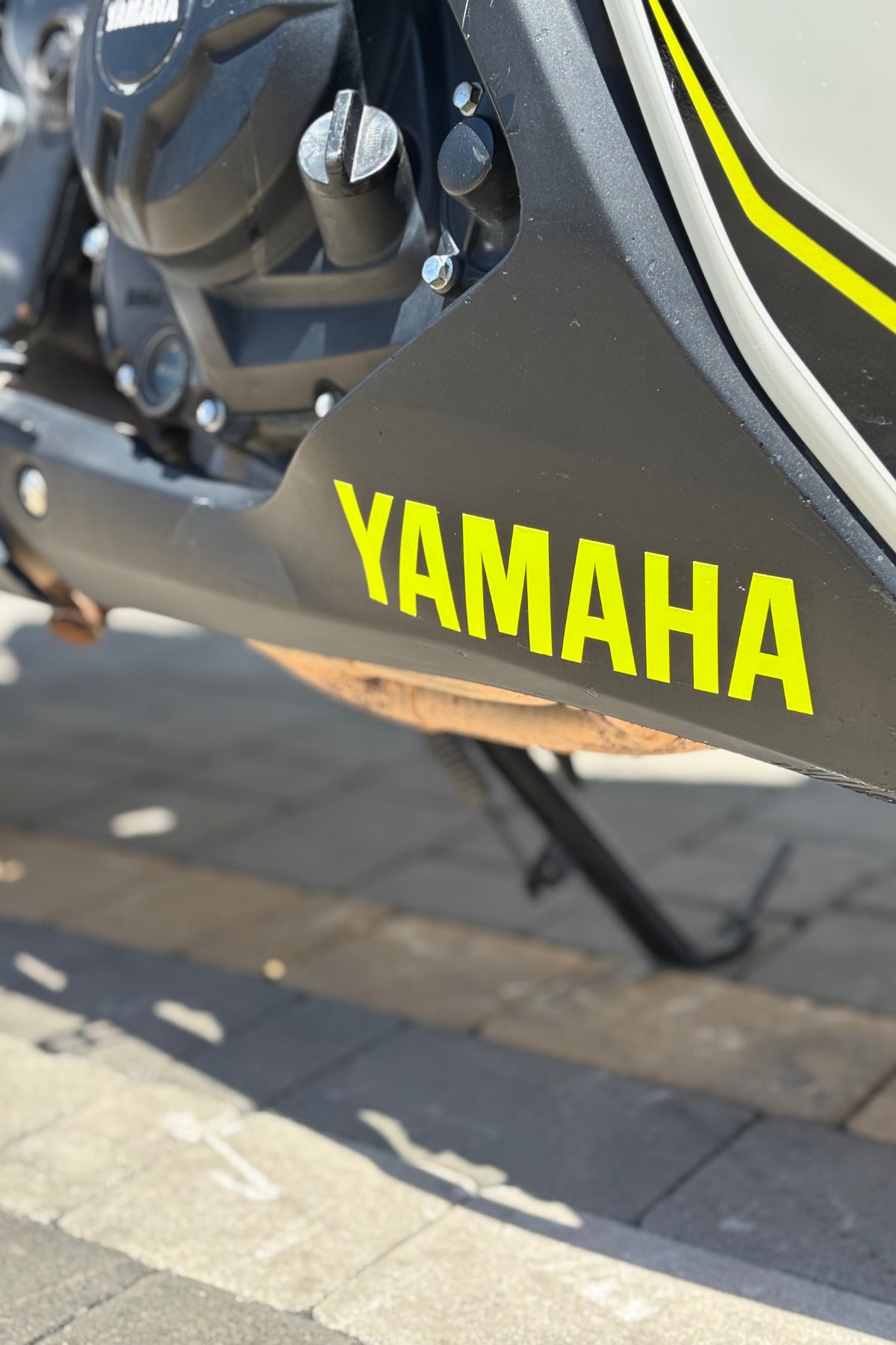 Yamaha Motor Grubu için Alt Sakal için Neon Sarı Yamaha Yazı Sticker