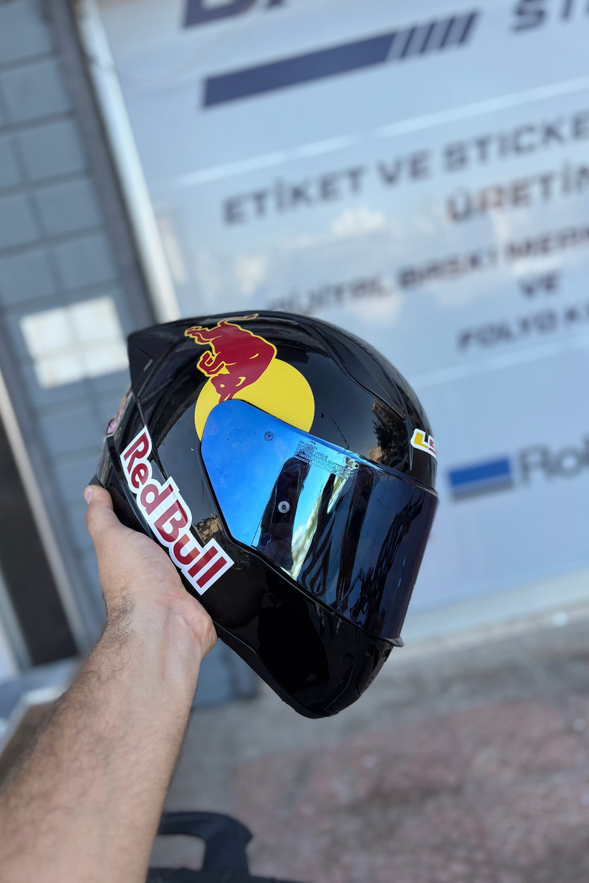 Universal Tüm Kasklara Uyumlu Boğa Enerji Kask Kaplama Sticker Seti (6 Parça)