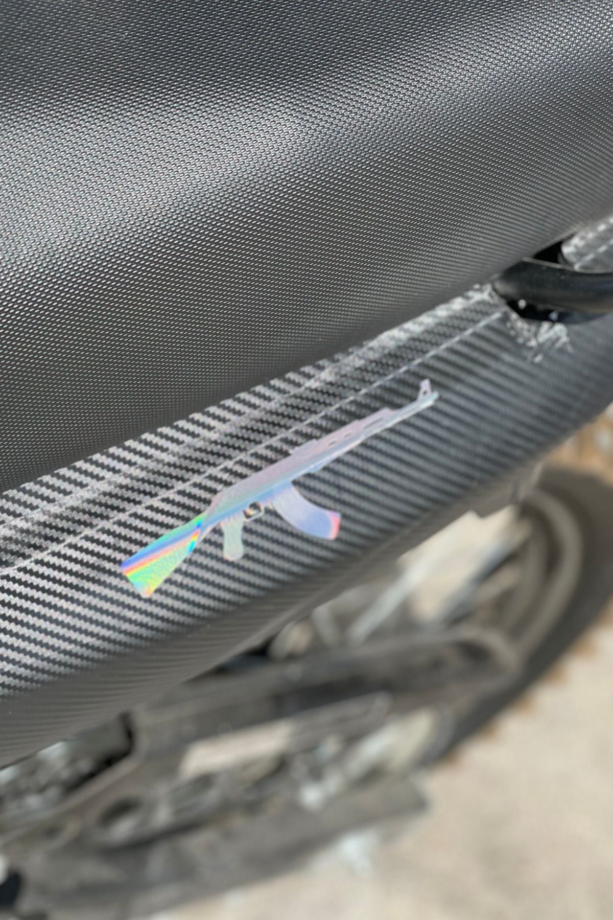 Motor-Araba-Kask Uyumlu Hologramlı Renk Değiştiren Kalaşnikov Ak-47 Keleş Sticker Etiket 14CMx4CM