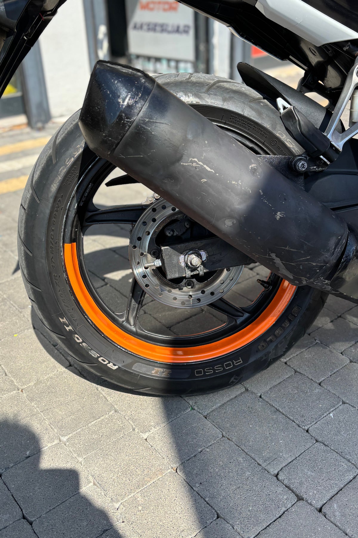 Motosiklet 17 Inch Jantlara Uyumlu Yarım Jant Şeridi
