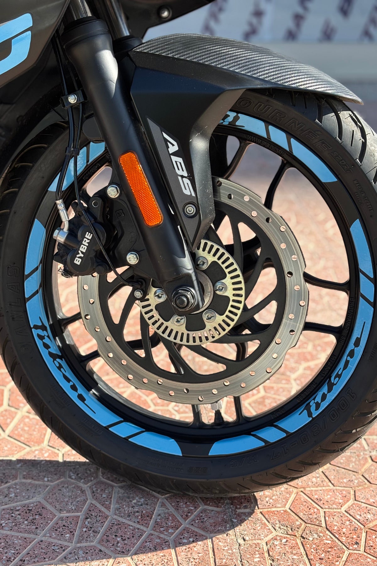 Bajaj Pulsar Grubu için Bebek Mavisi Jant Şeridi Sticker Seti (12'li)