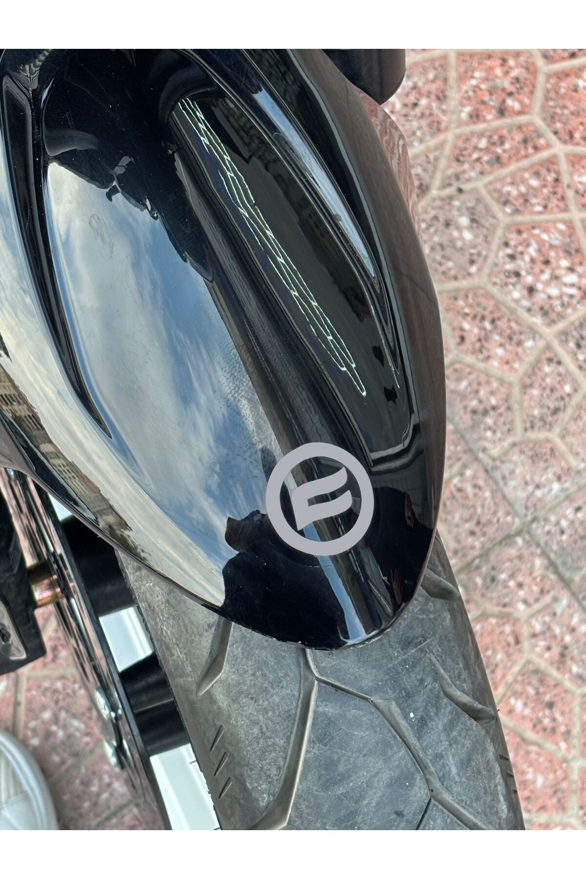 CFMOTO Ön Çamurluk için 3.5CMX3.5CM Logo Sticker Etiket (1 Adet)