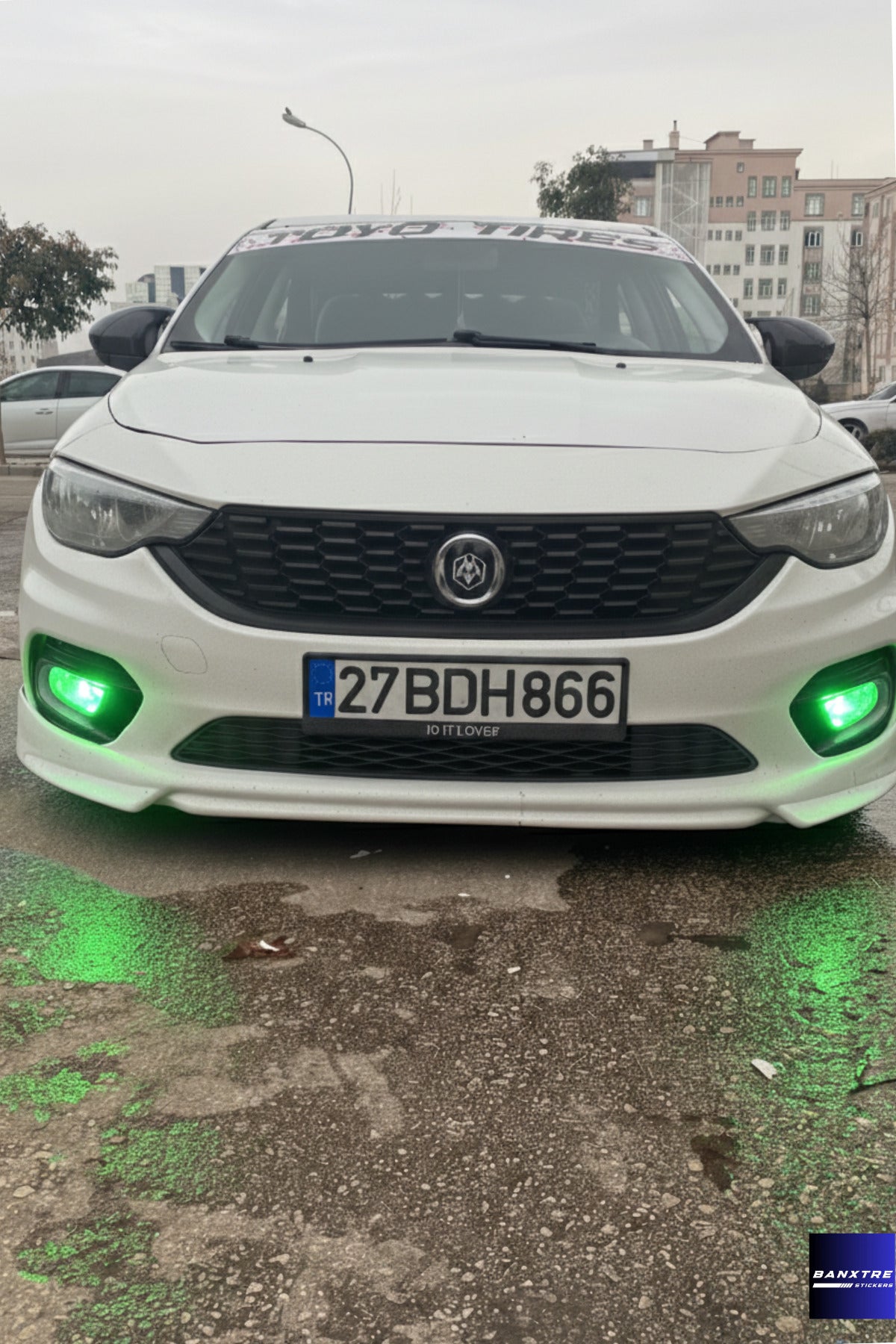 Fiat Egea için Sağ ve Sol Far Sticker Seti