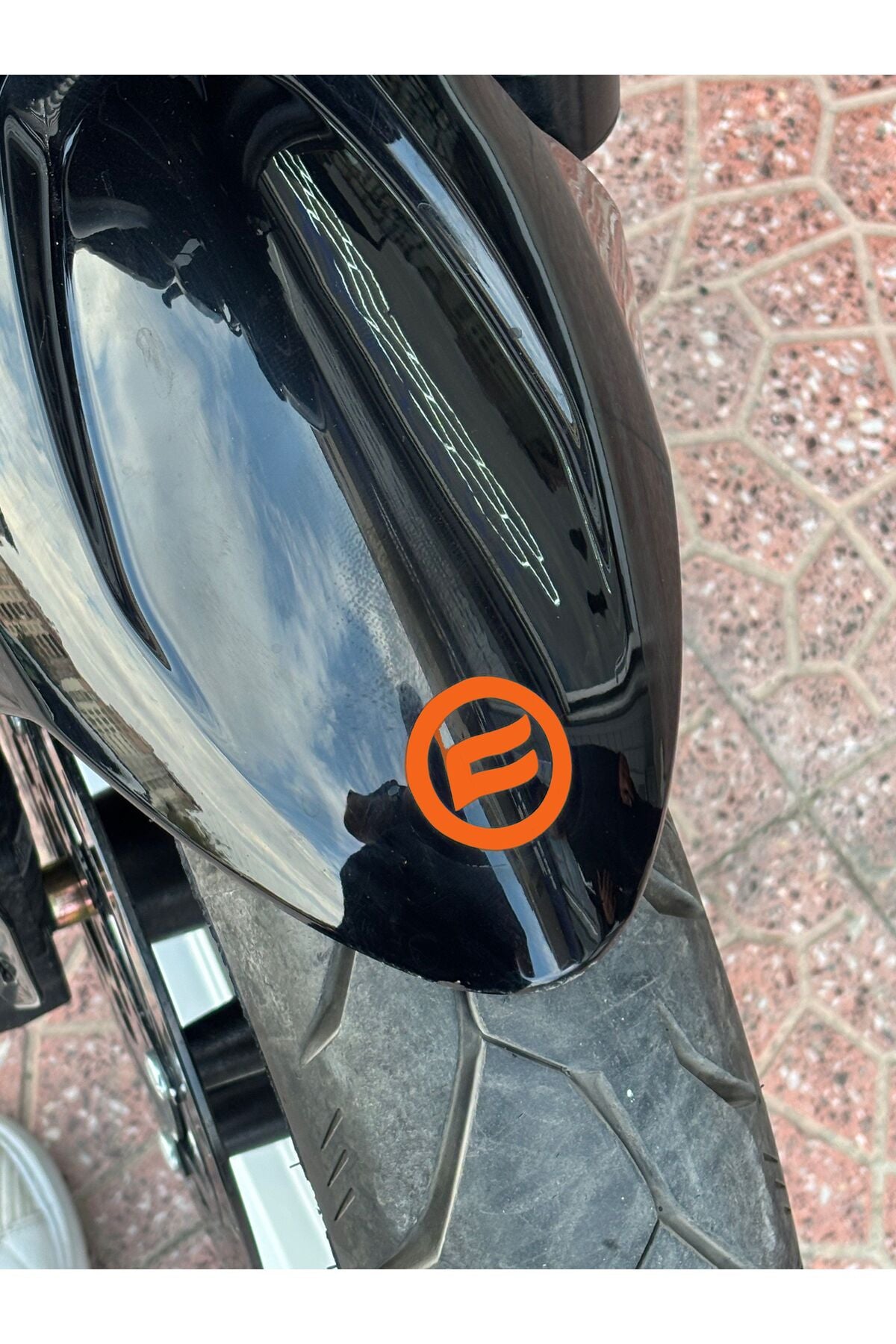 CFMOTO Ön Çamurluk için 3.5CMX3.5CM Logo Sticker Etiket (1 Adet)