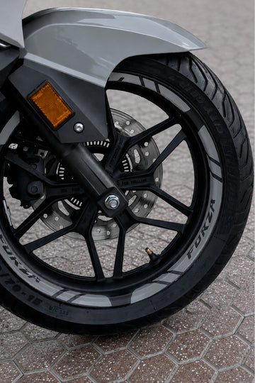 Honda Forza İçin Gri Renk Jant Şeridi Sticker Seti (12 Parça) (Tüm Yıllara Uyumlu)