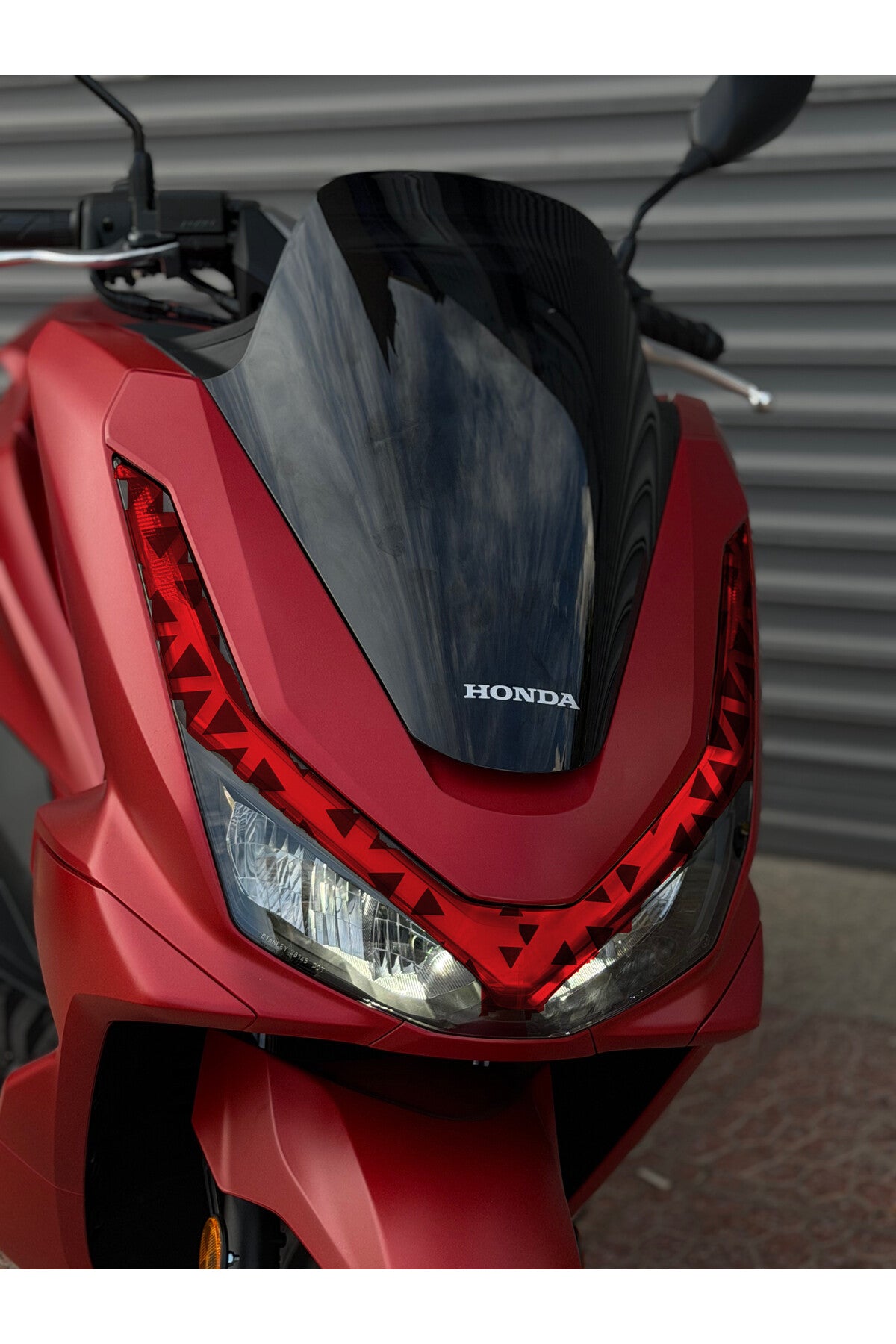 Honda PCX Deluxe Üçgen Desenli için Renkli Far Filmi Far Tasarım Sticker (2025-2026 Uyumlu)