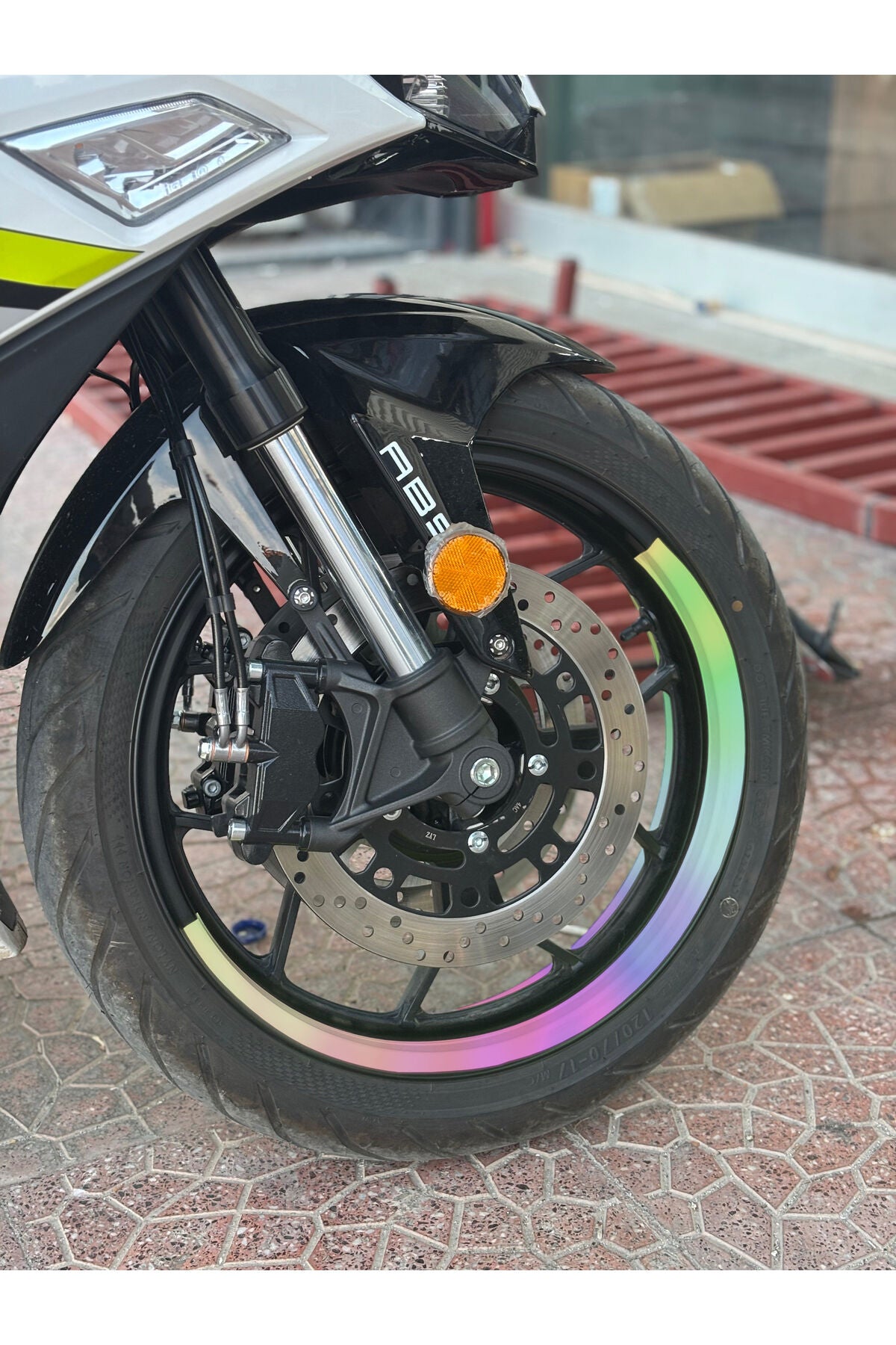 17 Inch Jantlara Uyumlu 4 Parça Yarım Jant Şeridi Sticker Seti (1 Motora Tam Yeter)