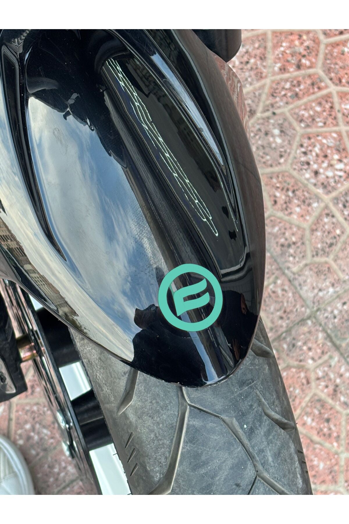 CFMOTO Ön Çamurluk için 3.5CMX3.5CM Logo Sticker Etiket (1 Adet)