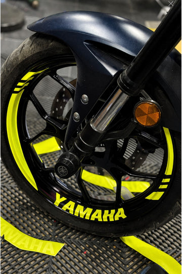Yamaha Motor Grubu için Neon Sarı Renk Kalın Kesikli 16 Parça Yamaha Yazılı Jant Şeridi