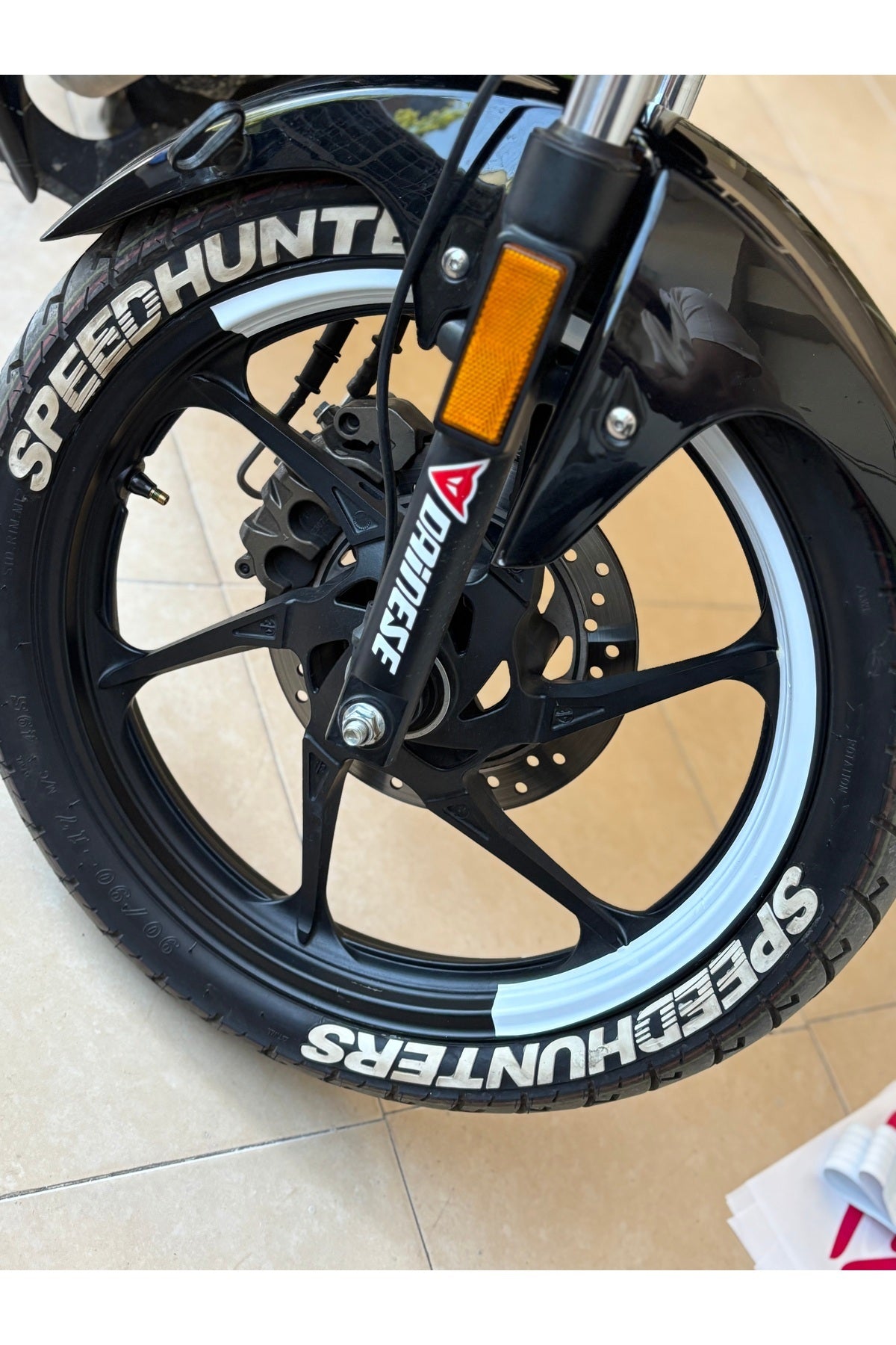 Motosiklet 17 Inch Jantlara Uyumlu Beyaz Renk Yarım Jant Şeridi (Tüm Jantlara Yetecek Kadar 4 Parça)