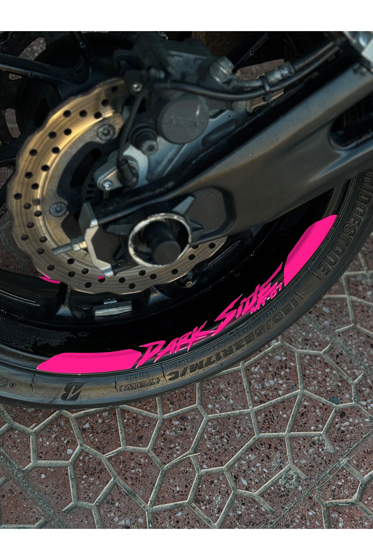 Yamaha MT-07 için Dark Side MT-07 Jant Şeridi Sticker Seti (8 Parça) (Ön-Arka Yeterli)
