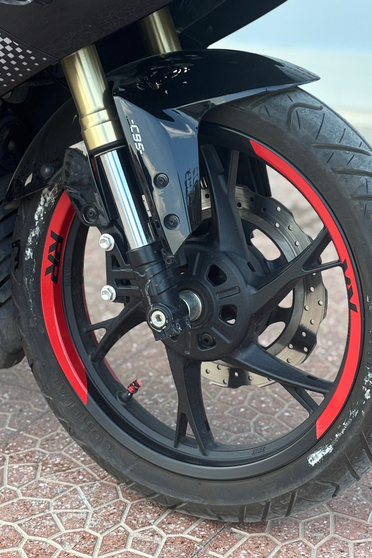RKS SRK 125R için Kırmızı Renk RR Yazılı Çeyrek Jant Şeridi Sticker Seti (8 Parça)