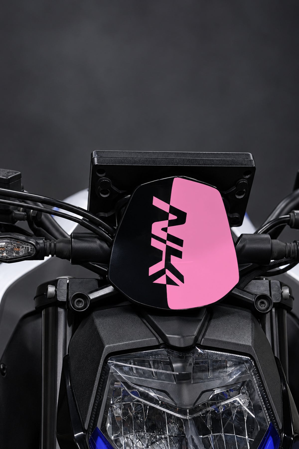 CFMOTO NK250 için Siperlik için NK Yazılı Kafa Detay Sticker (1 Adet)