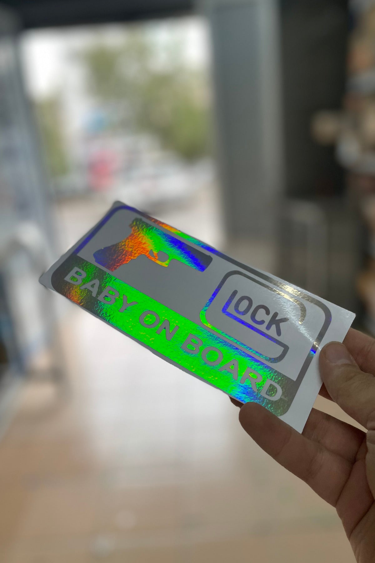 Motor-Araba-Kask için Hologramlı Renk Değiştiren Sticker Glock Baby On Board (1 Adet)