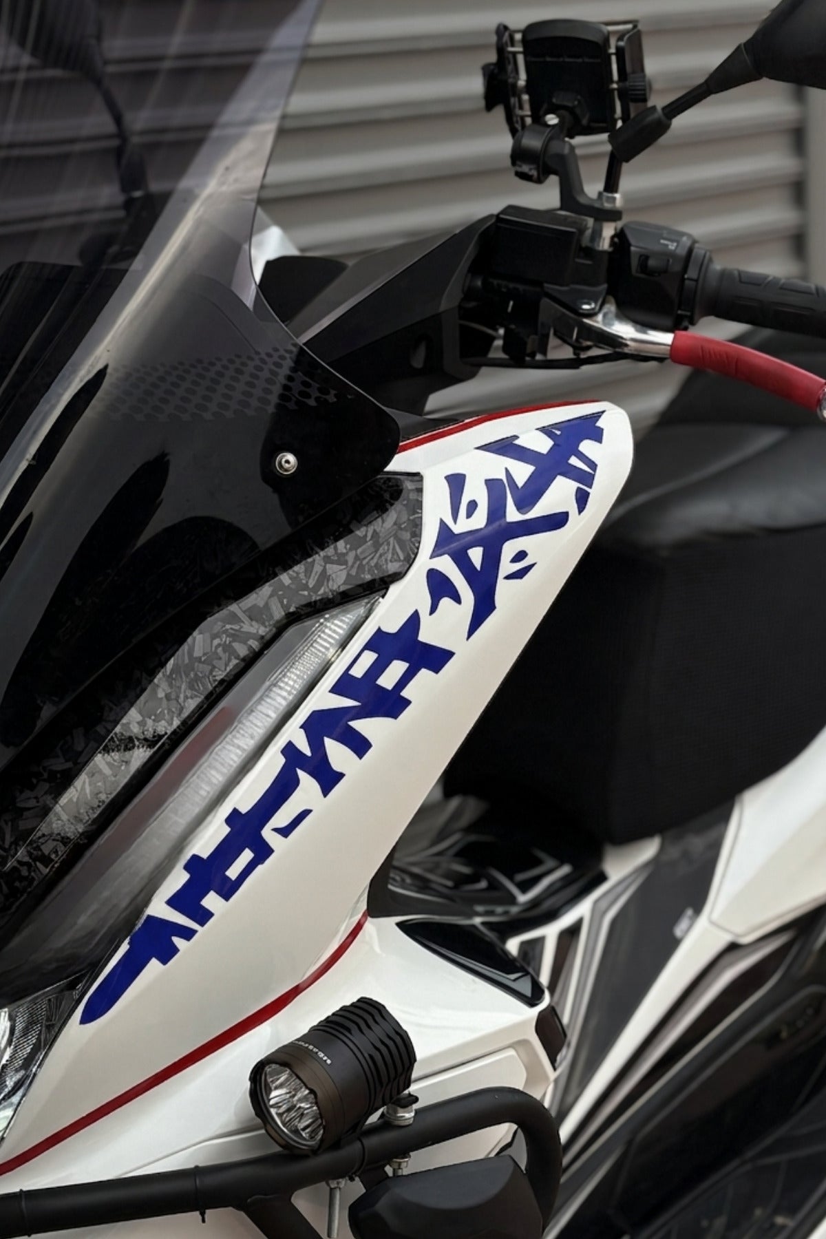 Honda PCX 2025-2026 Modeller için Yan Panel Tribal Desen Dövme Sticker (1 Adet)