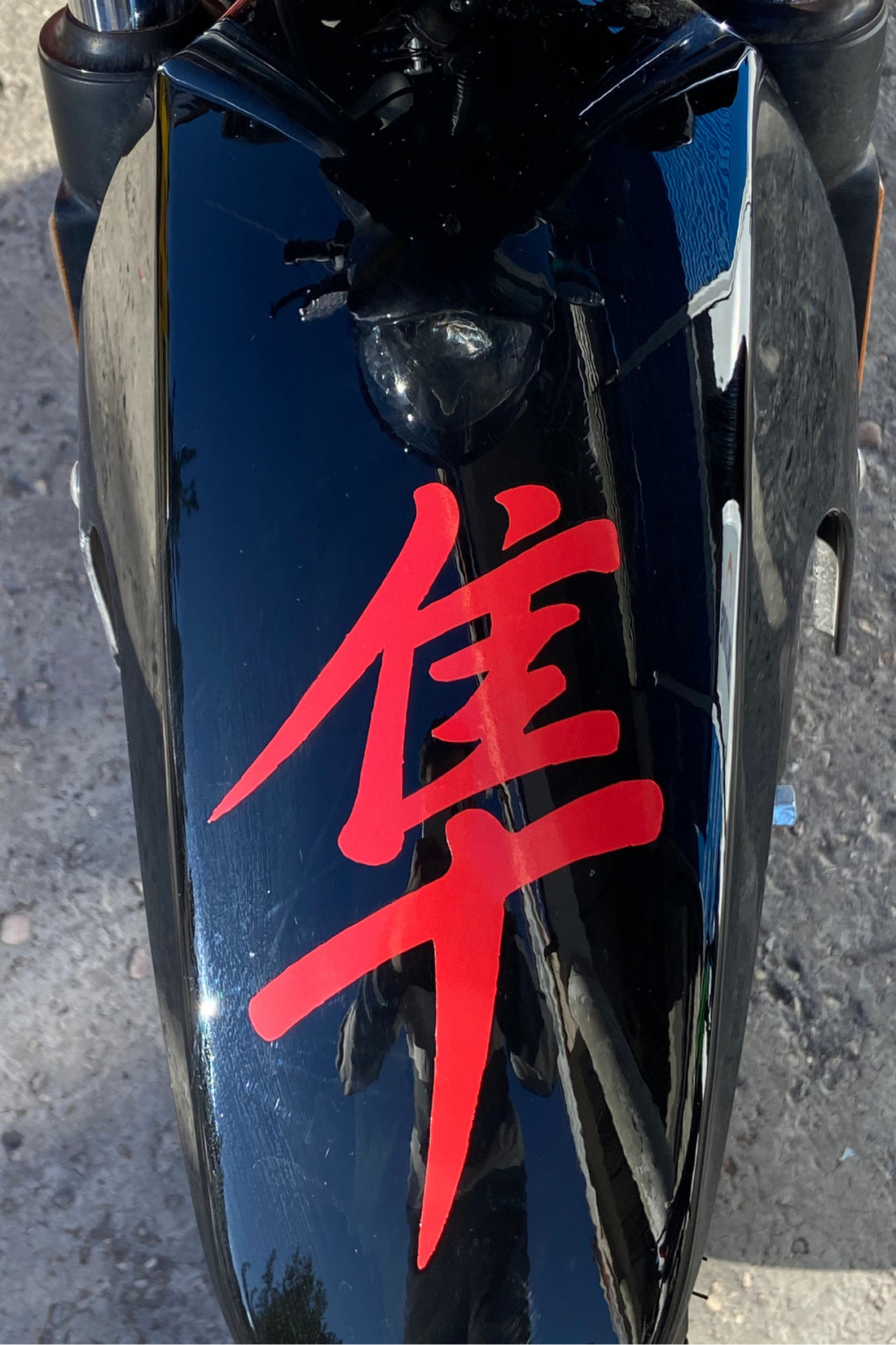 Motor-Araba-Kask için Kırmızı Japonca Yazı Hayabusa Logo Sticker Etiket (1 Adet)
