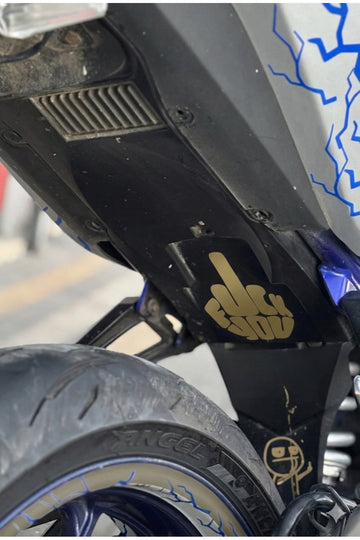 Motor için Sele Altı ve Drenajlara Uyumlu Mat Gold Fck You Sticker Etiket (11CMx9CM)