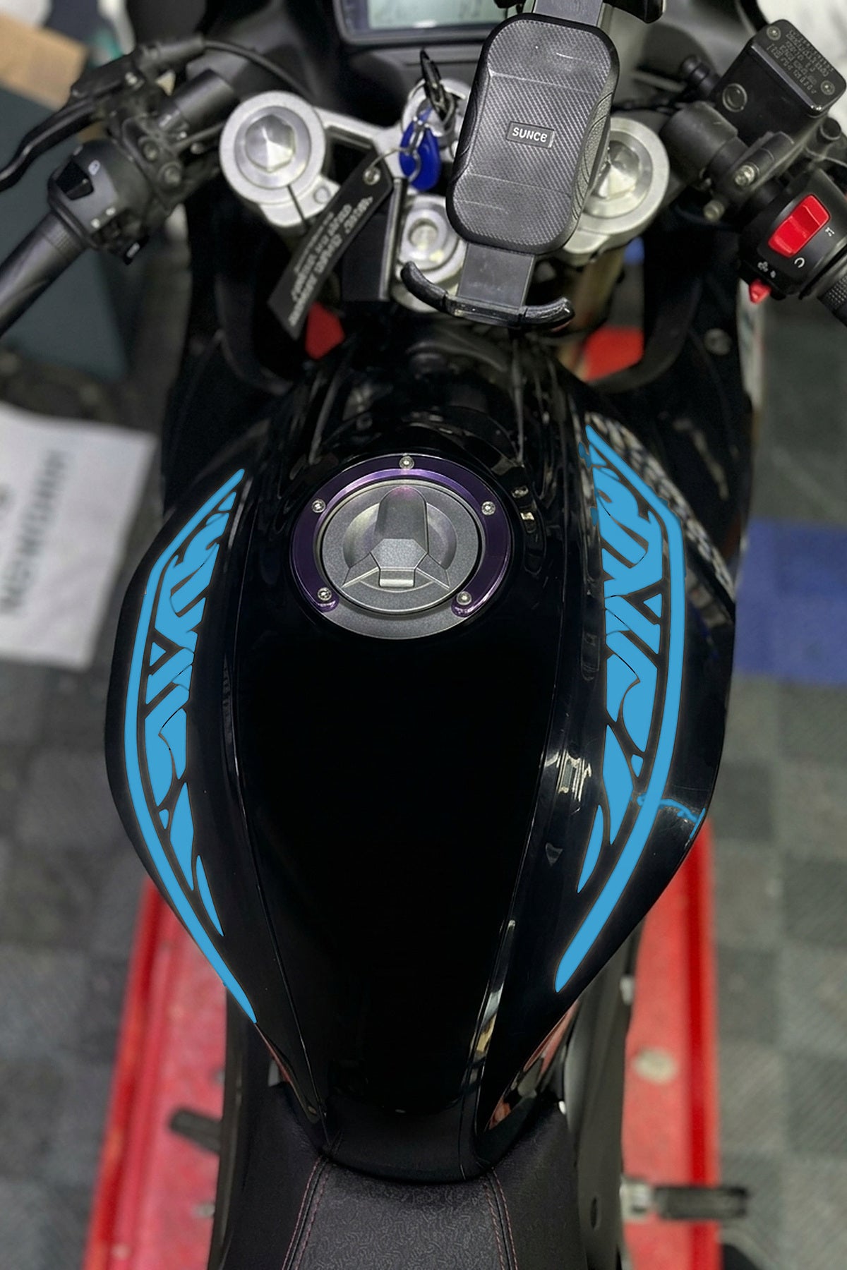 RKS SRK125R Motosiklet için Depo Üstü Tribal Dövme Sticker (Sağ ve Sol )