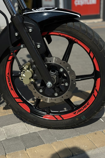 TVS Raider için Kırmızı Renk Raider Yazılı Jant Şeridi Seti (12 Parça)