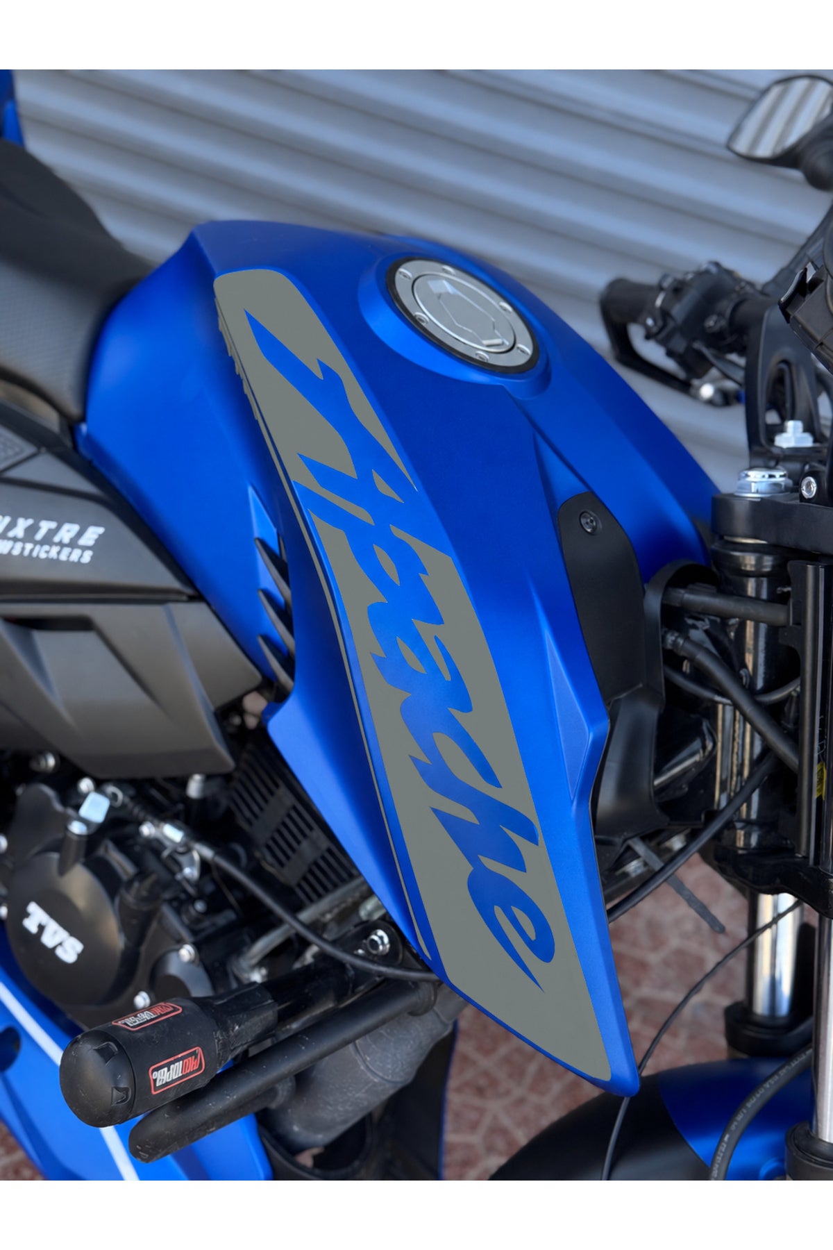TVS Apache RTR için Yan Grenaj Apache Yazılı Kaplama Sticker Etiket (Sağ ve Sol)