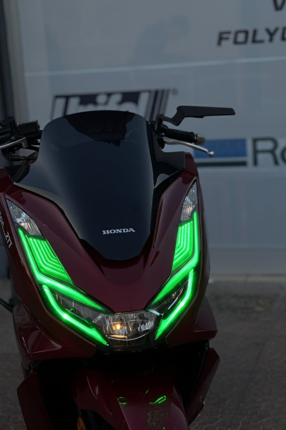 Honda PCX için Kalın Full Kaplamalı Far Tasarım Film Sticker Seti (2021-2022-2023-2024 Model)