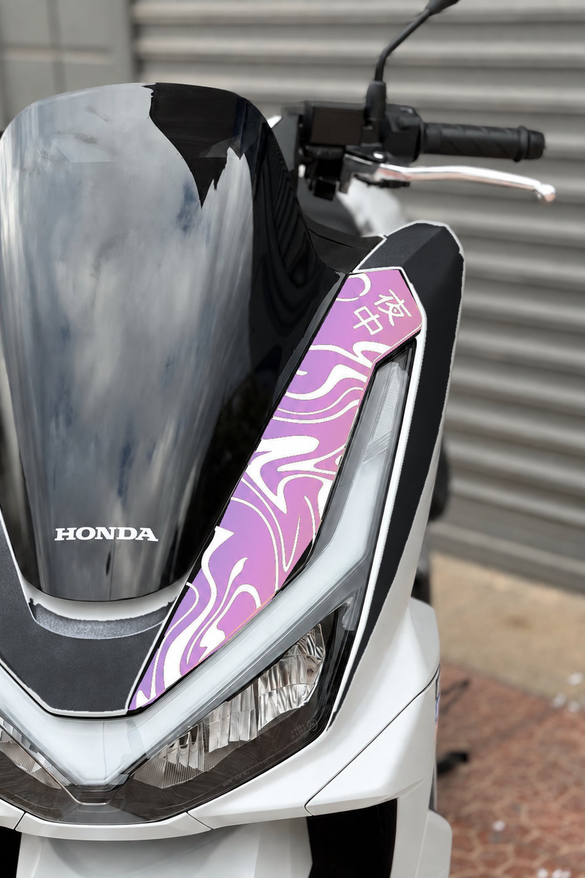Honda PCX Deluxe Yeni Kasa 2025-2026 Uyumlu Kanji Duman Desenli Ön Panel Sticker