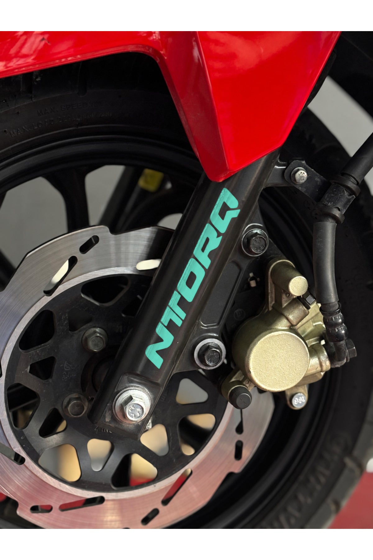TVS Ntorq 125 için Maşalara Uyumlu Ntorq Yazı Sticker (12CM) (2 Adet)