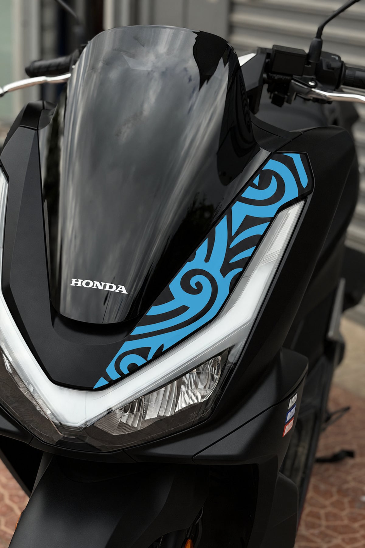 Honda PCX Deluxe 2025-2026 Yeni Kasa için Dövme Tribal Desen Sticker Etiket (1 Adet)