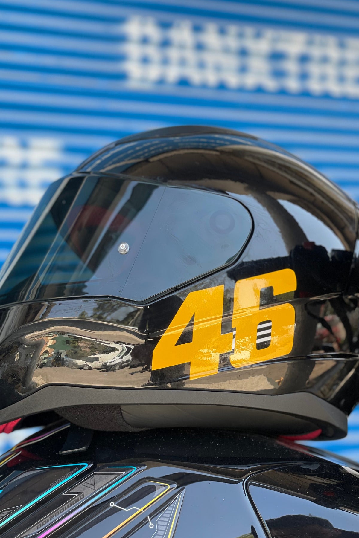Motor-Araba-Kask için Gece Parlayan Reflektörlü Sarı 46 Yarış Yazısı Sticker Etiket