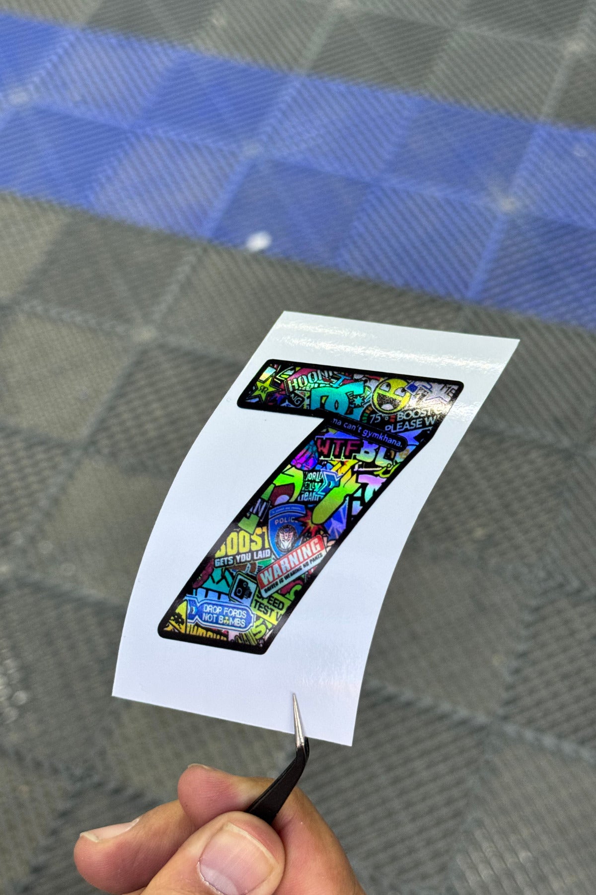 Motor-Araba-Laptop için Hologramlı 7 rakam sticker1(7CMX5,5CM) 1 Adet