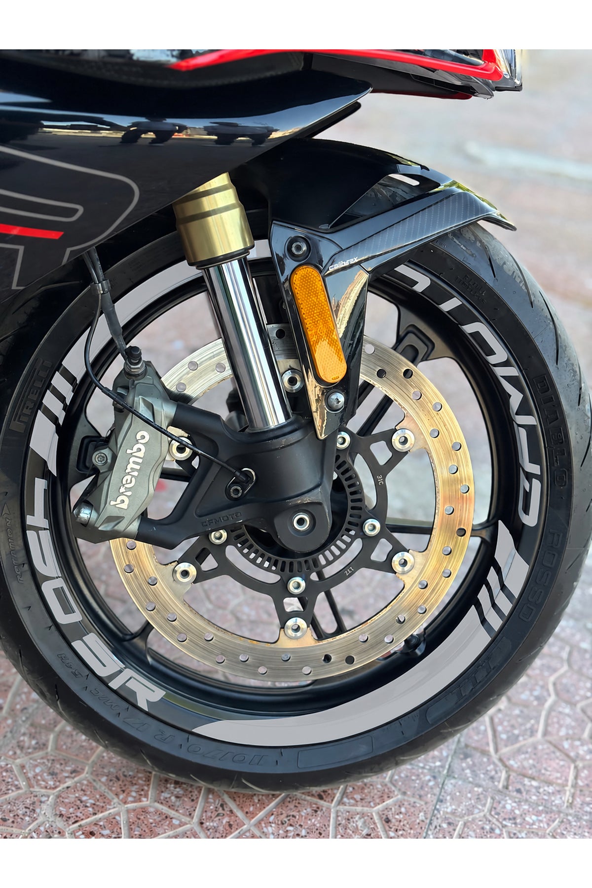 CFMOTO 450SR için Kalın Kesikli+Yazılı Jant Şeridi Sticker Seti (16 Parça Ön Arka Yeterli)