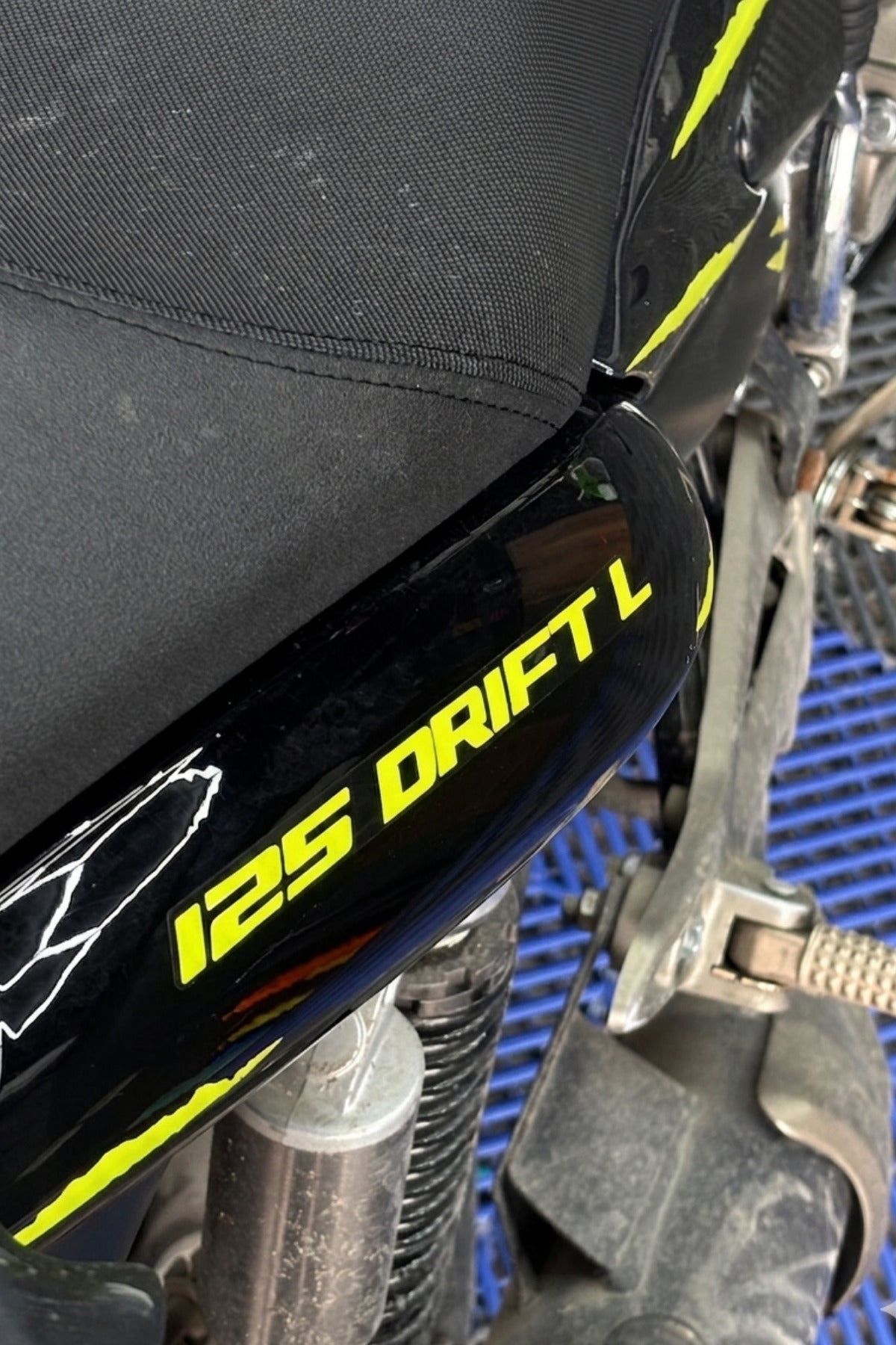 Mondial Drift-L için Orijinal 125 Drift-L Yazı Sticker