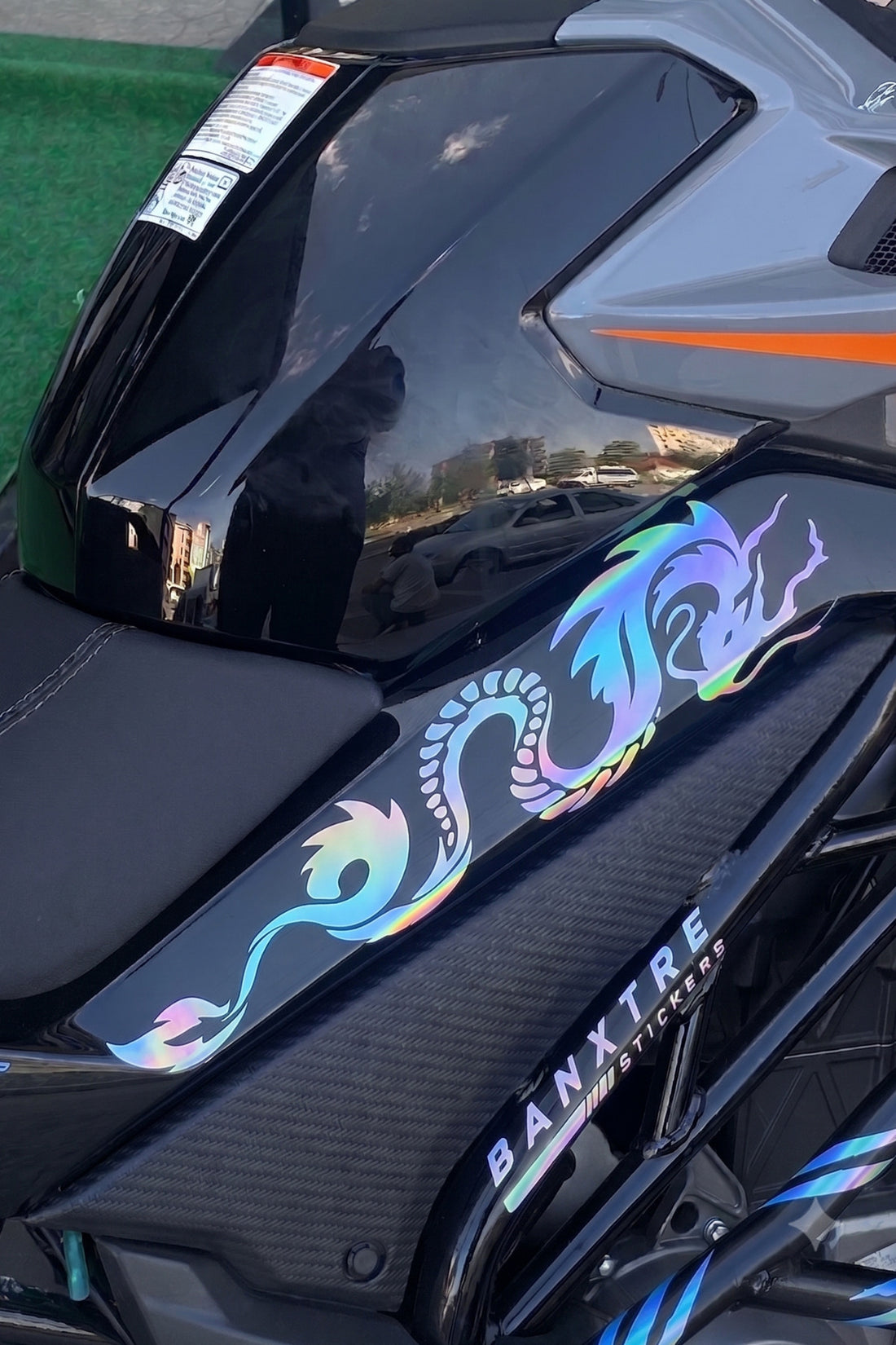 CFMOTO NK250 Uyumlu Ejderha Tasarım Orta Grenaj Sticker Seti Sağ ve Sol