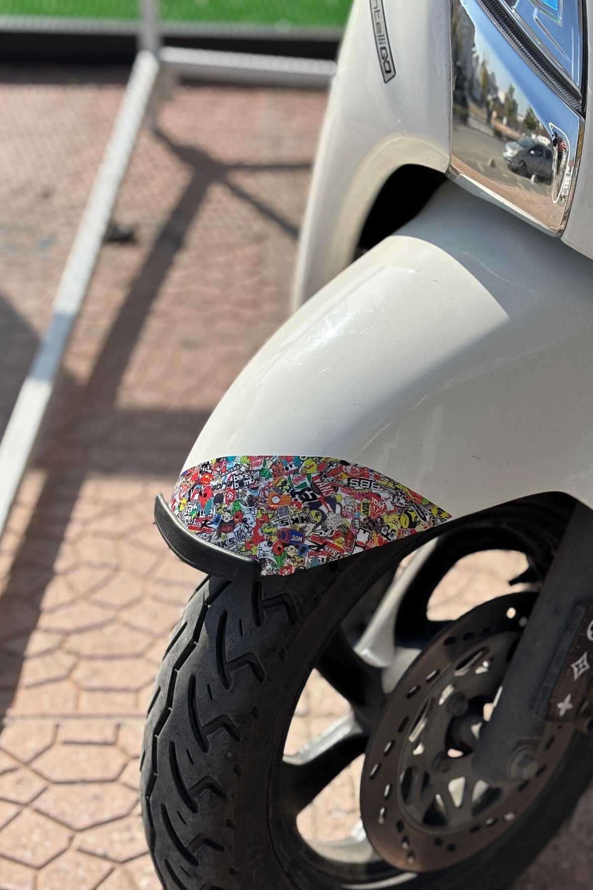 Motosiklet ve Kask için Hellaflush Dekor Kaplama (Hasarlı Bölgelere Önerilir) Desenli (20CMx20CM)