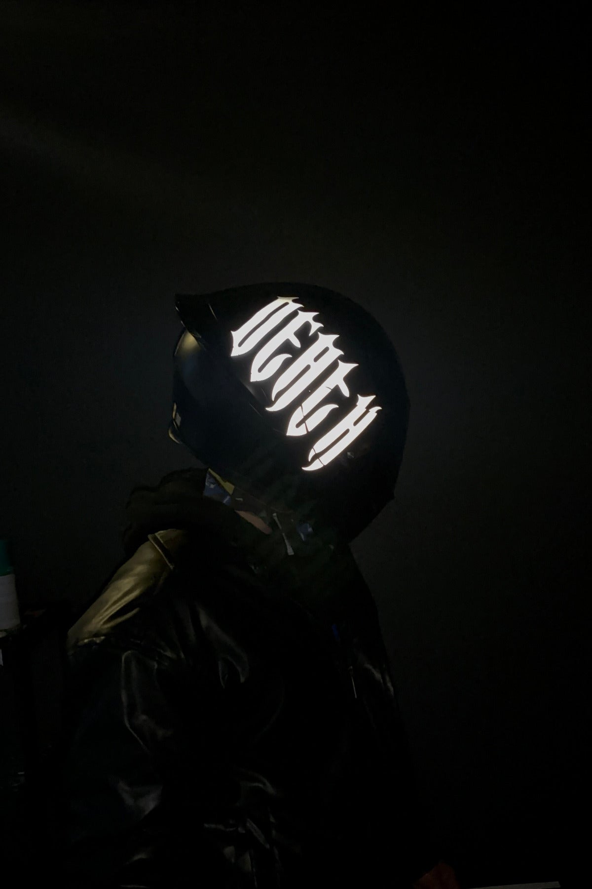 Kask için Reflektörlü Beyaz Death Yazısı Sticker Etiket