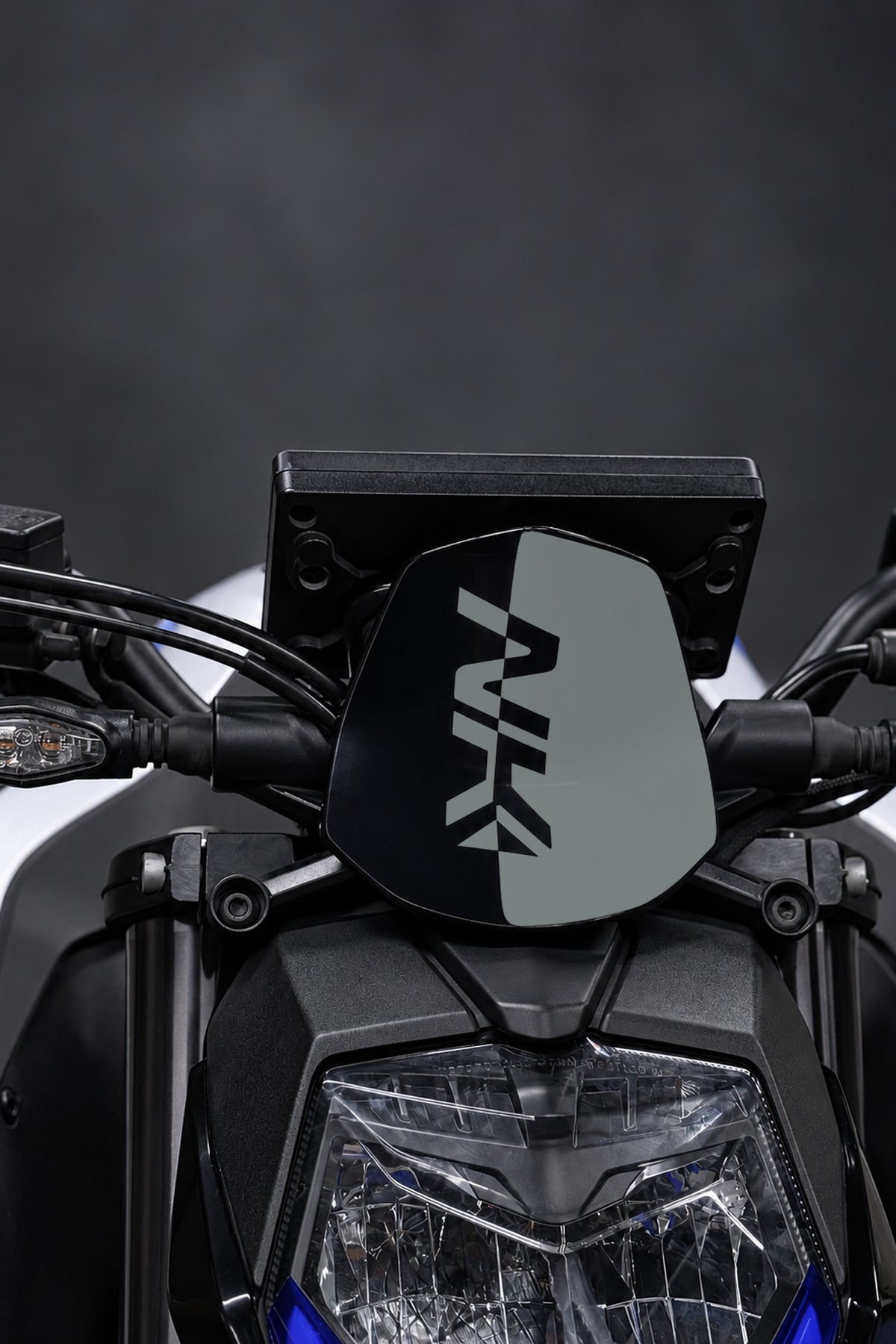 CFMOTO NK250 için Siperlik için NK Yazılı Kafa Detay Sticker (1 Adet)