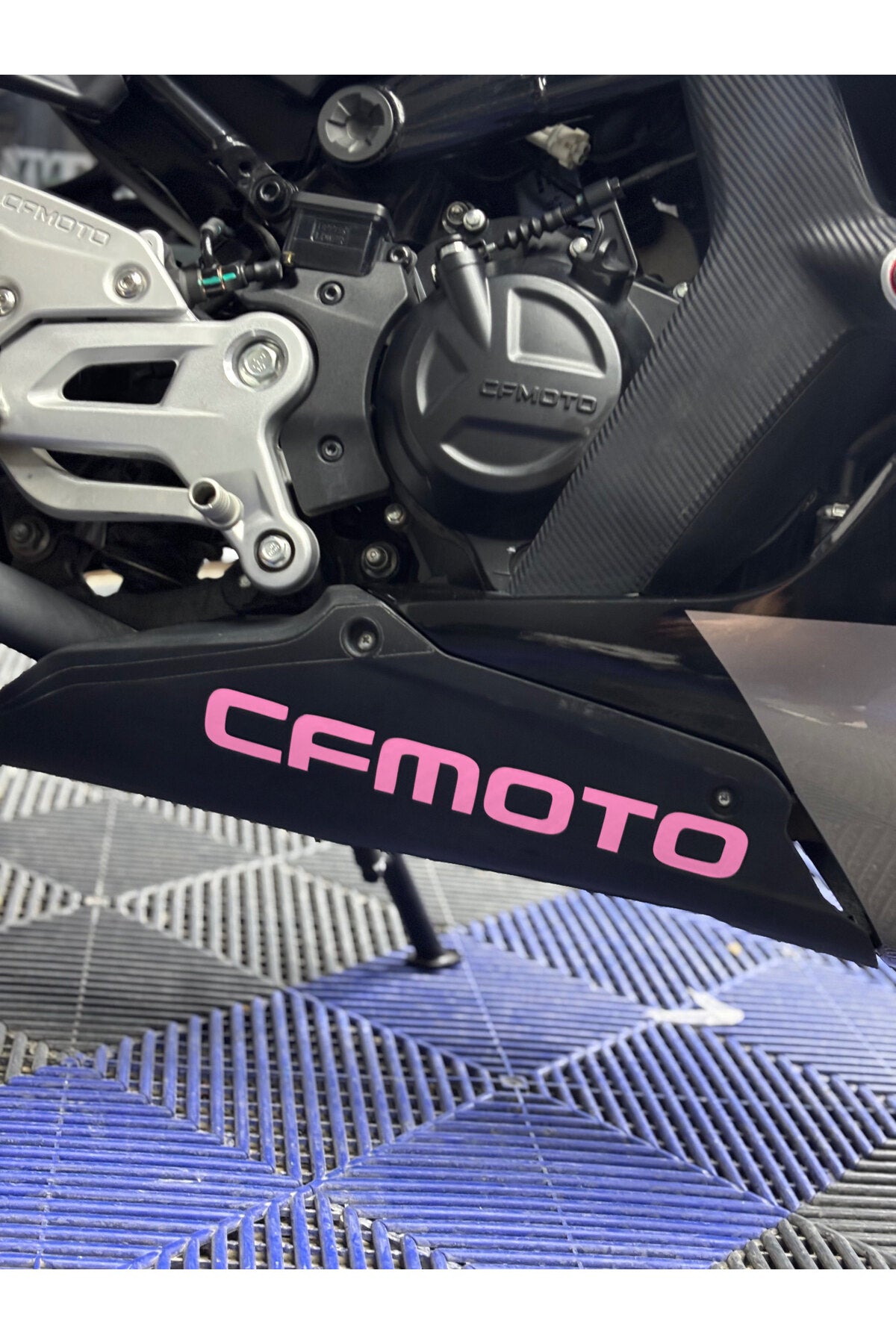 CFMOTO 450SR Alt Sakal için CFMOTO Yazı Sticker Etiket (30CM)
