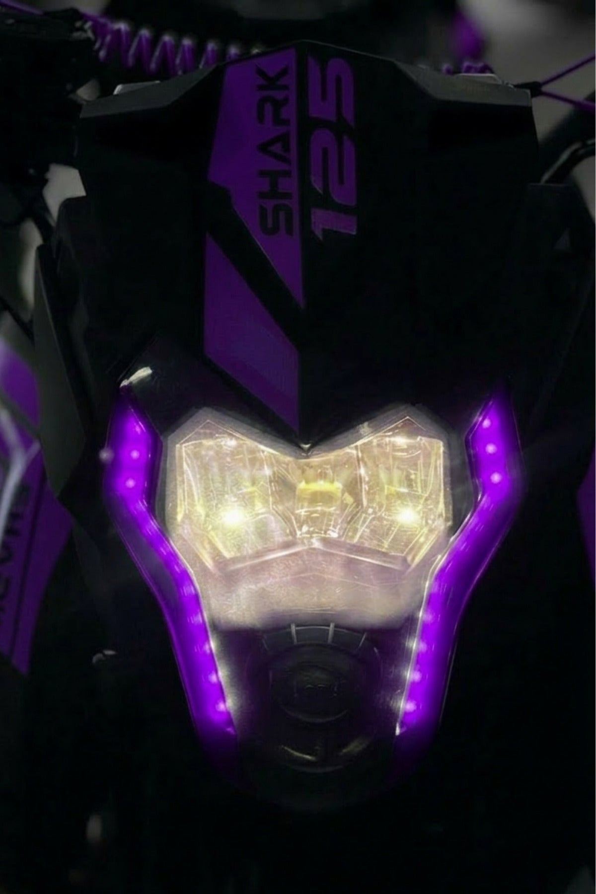 Arora Shark 125 için Far Filmi Sticker (Sağ-Sol)