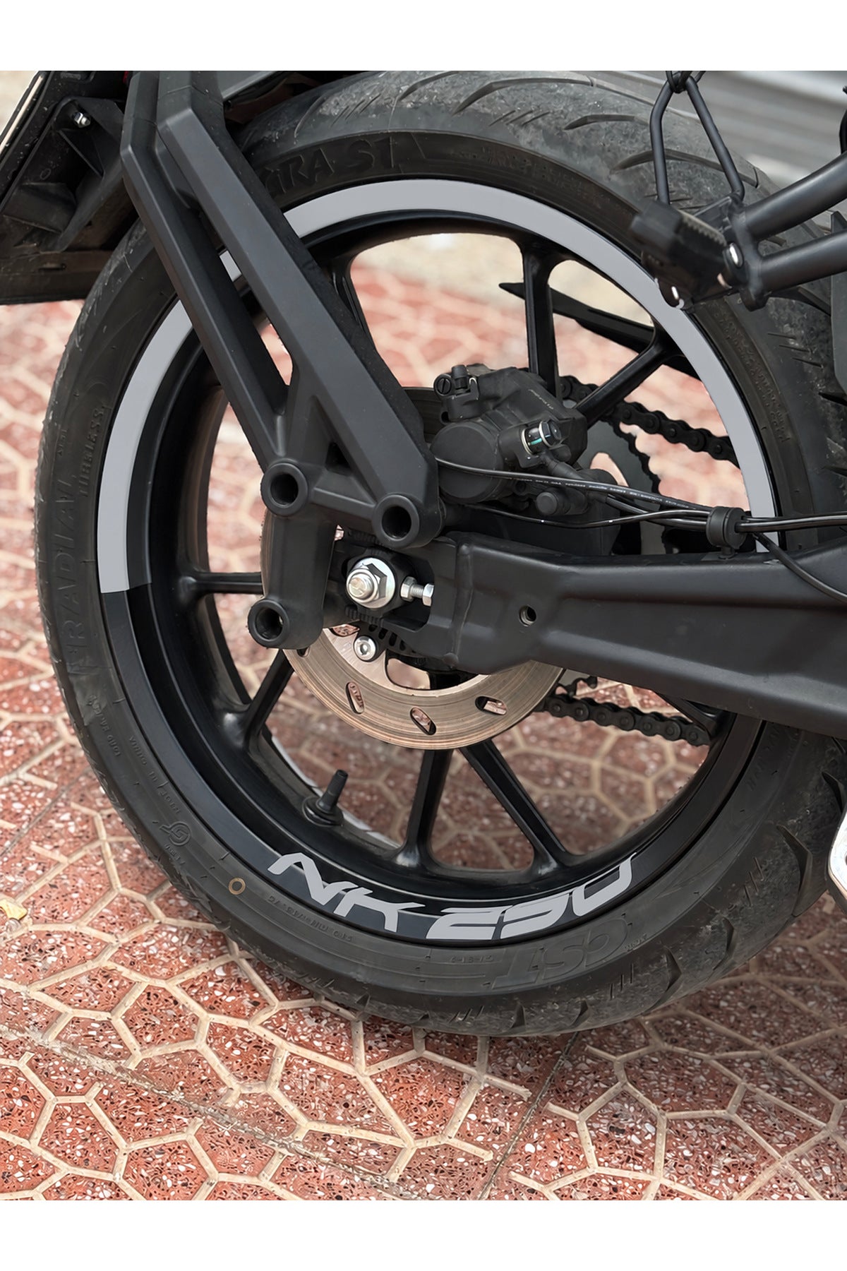 CFMOTO NK250 için Yarım Jant+ NK250 Yazıları Jant Şeridi Sticker Seti (Ön-Arka Yeterli)