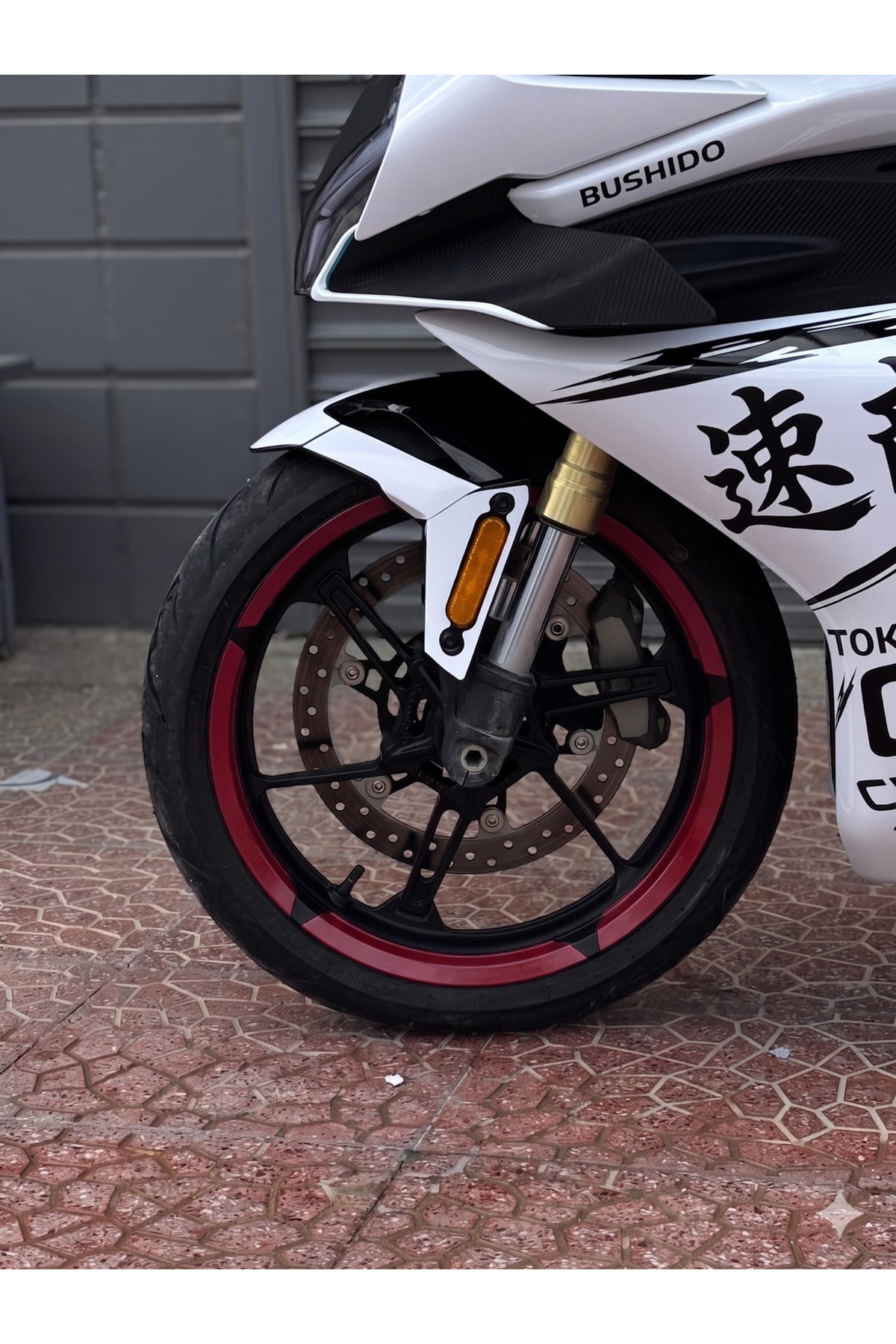 Motosiklet Jantı için 17 Inch Uyumlu Taycan Model Jant Sticker