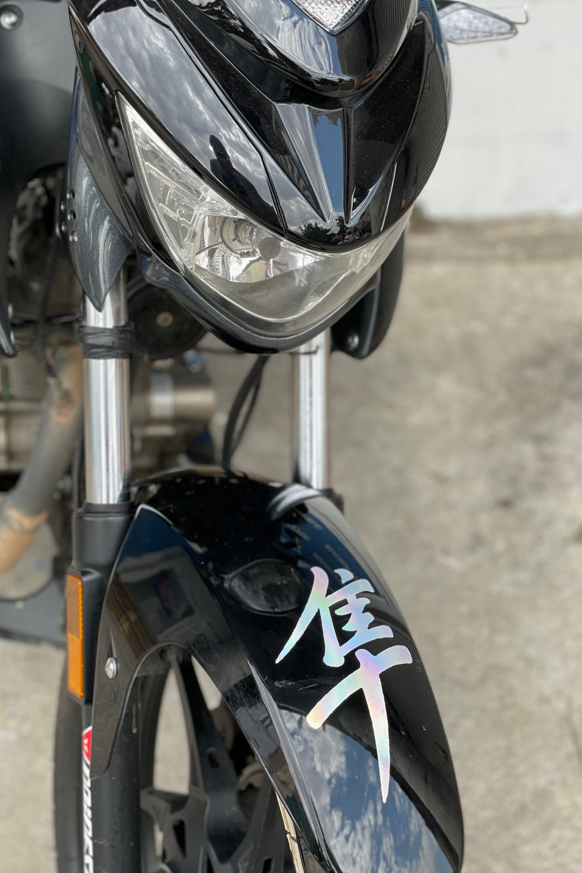 Motor-Araba-Kask için Hologramlı Renk Değiştiren Hayabusa Japonca Yazı Logo Etiket Sticker (1 Adet)